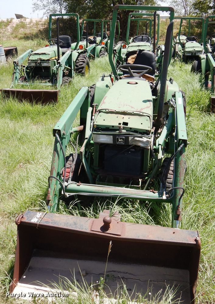 image for item HM9170 John Deere 770  tractor