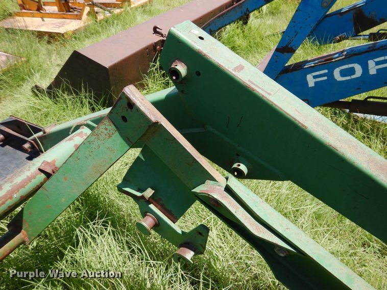 image for item HM9182 John Deere 70 loader