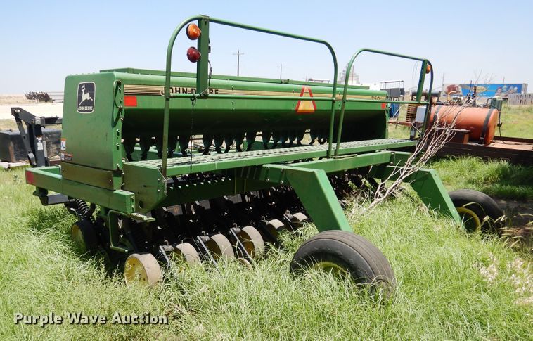 image for item HM9195 John Deere 750 grain drill