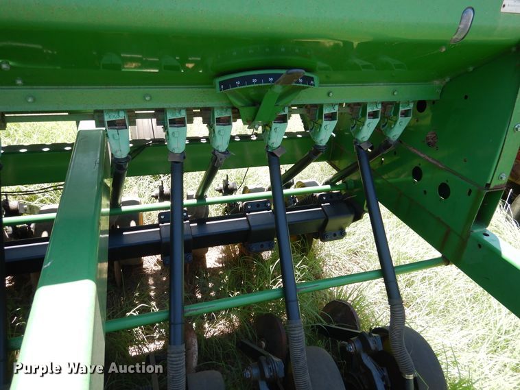 image for item HM9195 John Deere 750 grain drill