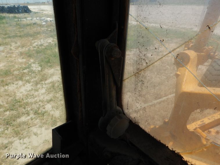 image for item HM9221 1983 John Deere 770A  motor grader