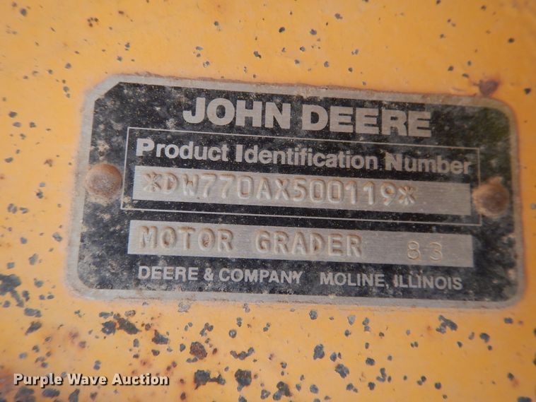 image for item HM9221 1983 John Deere 770A  motor grader