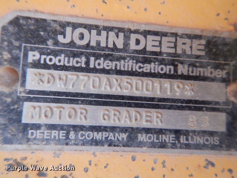 image for item HM9221 1983 John Deere 770A  motor grader