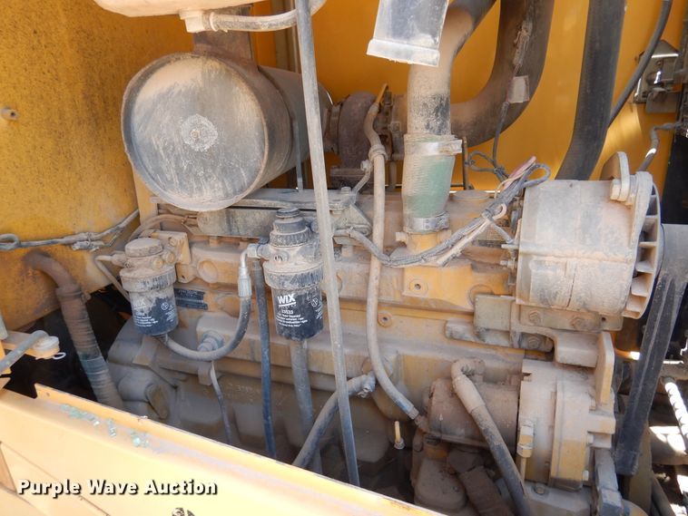 image for item HM9222 1998 John Deere 624H  wheel loader