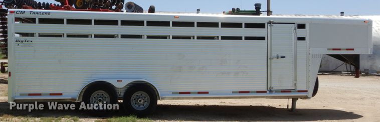 image for item HS9642 2008 CM livestock trailer