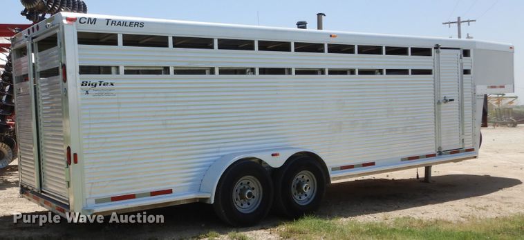 image for item HS9642 2008 CM livestock trailer