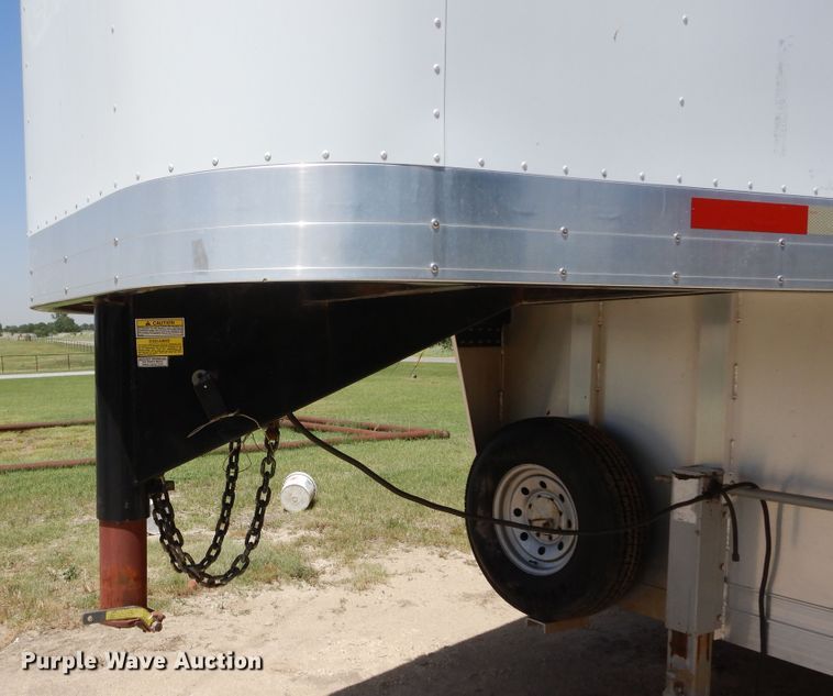 image for item HS9642 2008 CM livestock trailer