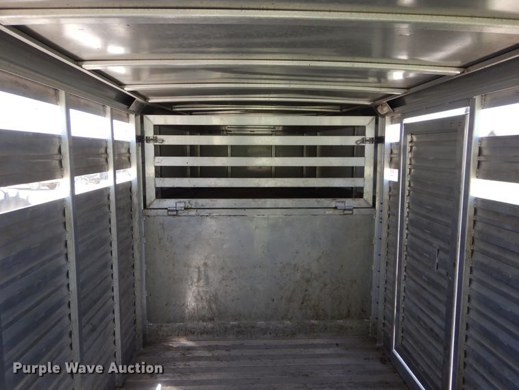image for item HS9642 2008 CM livestock trailer