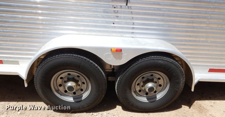image for item HS9642 2008 CM livestock trailer
