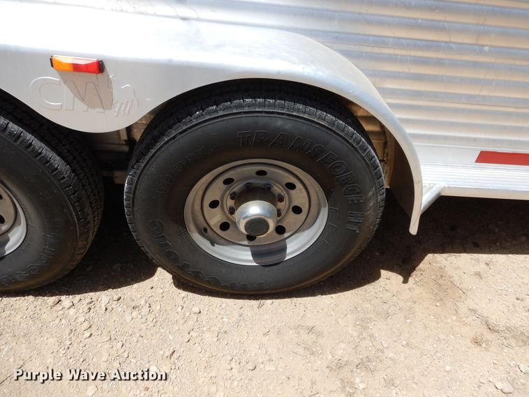 image for item HS9642 2008 CM livestock trailer