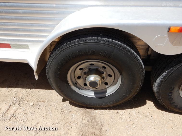 image for item HS9642 2008 CM livestock trailer