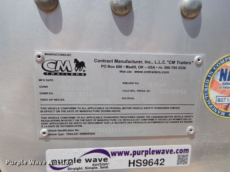 image for item HS9642 2008 CM livestock trailer