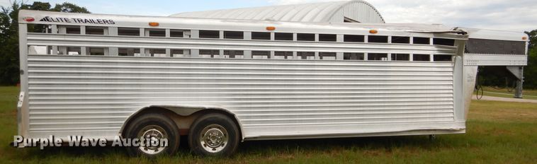 image for item HS9652 2003 Elite livestock trailer