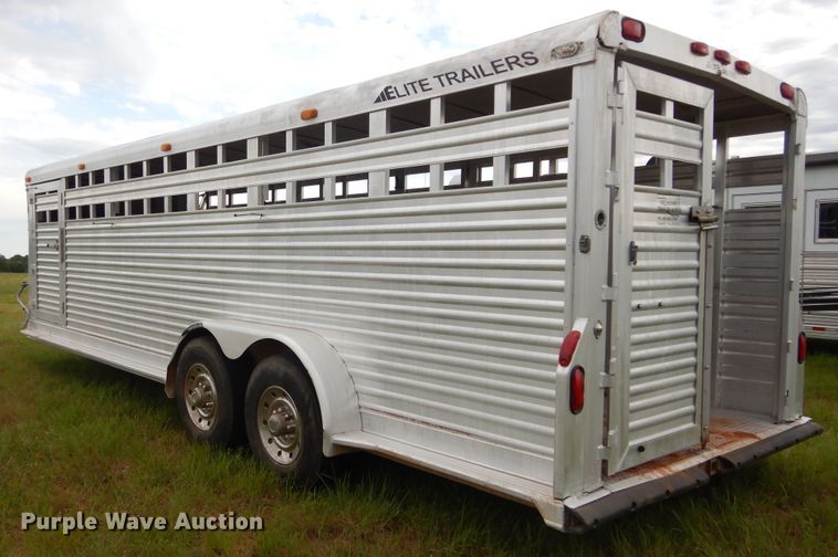 image for item HS9652 2003 Elite livestock trailer