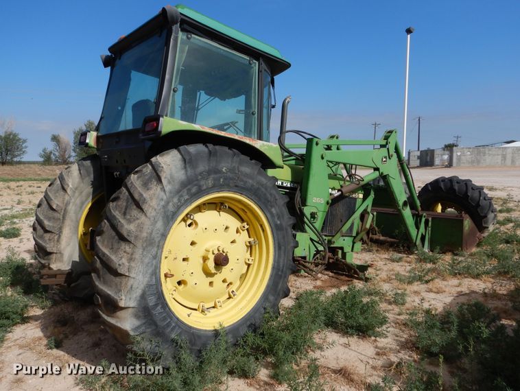 image for item HV9209 1992 John Deere 3255  MFWD tractor