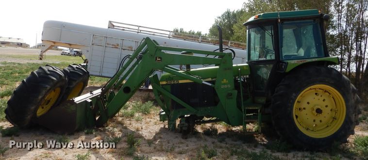 image for item HV9209 1992 John Deere 3255  MFWD tractor