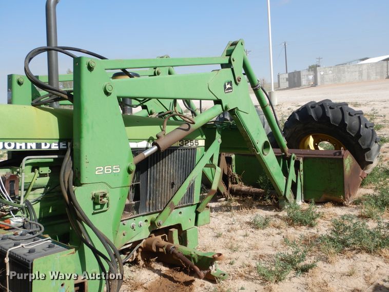 image for item HV9209 1992 John Deere 3255  MFWD tractor