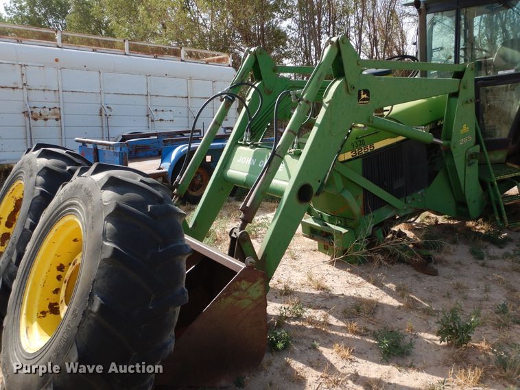 image for item HV9209 1992 John Deere 3255  MFWD tractor