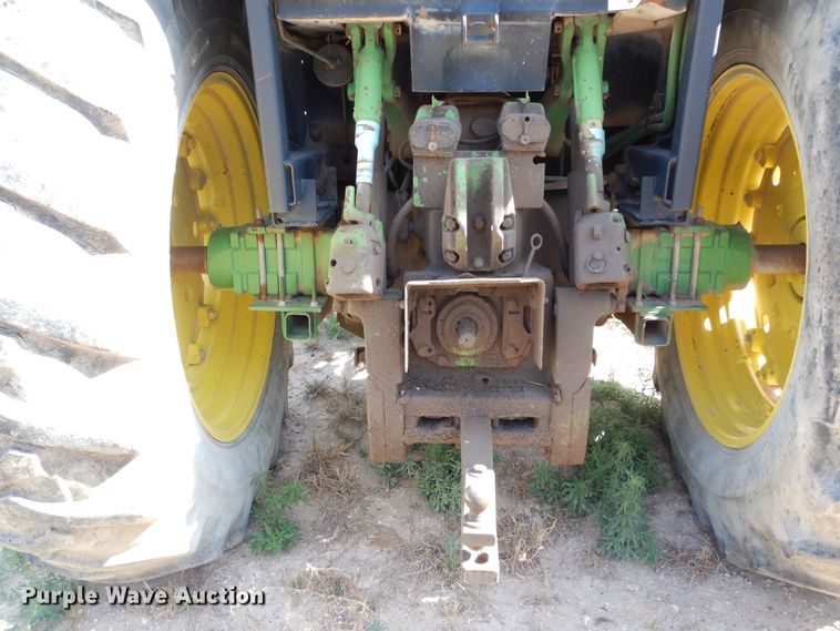 image for item HV9209 1992 John Deere 3255  MFWD tractor