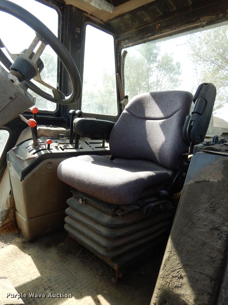 image for item HV9214 Case IH 3394  MFWD tractor