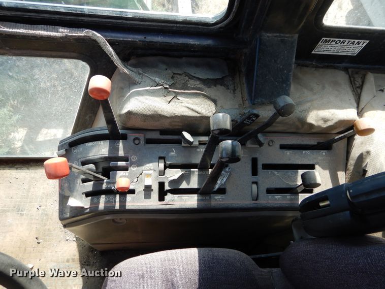 image for item HV9214 Case IH 3394  MFWD tractor