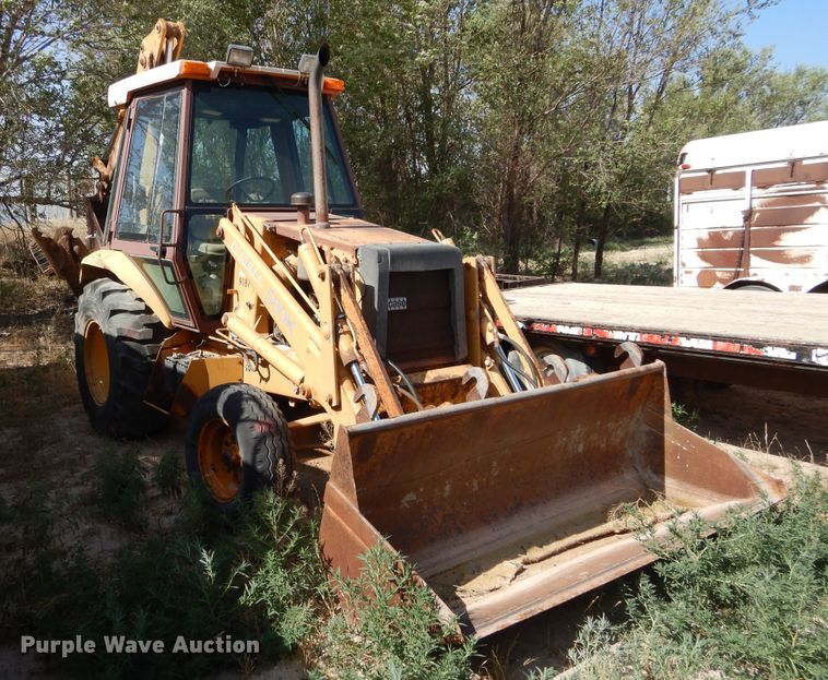 image for item HV9215 Case 580K  backhoe