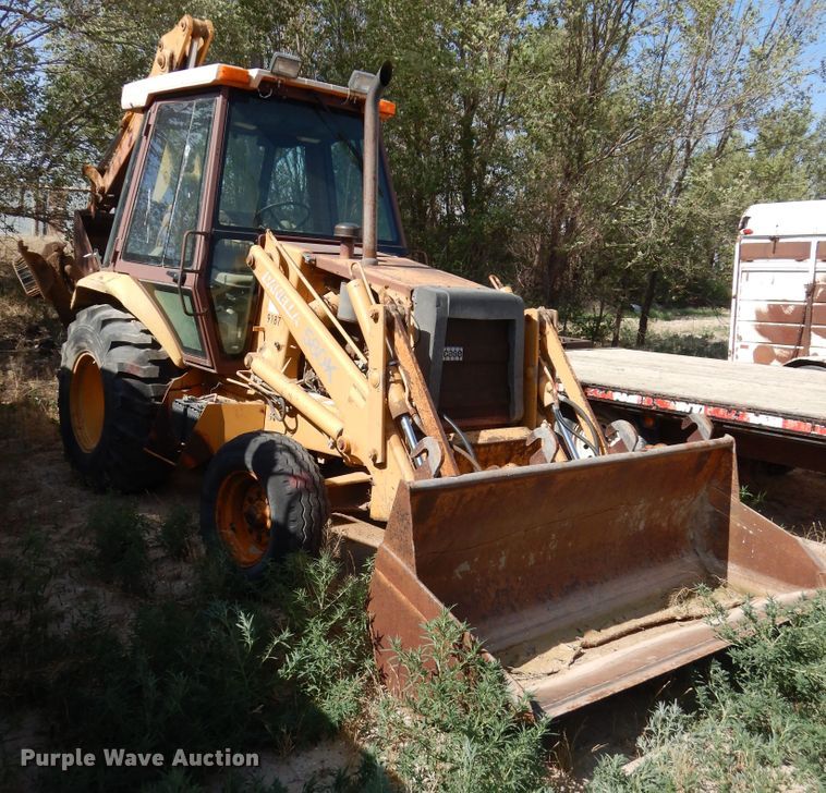 image for item HV9215 Case 580K  backhoe