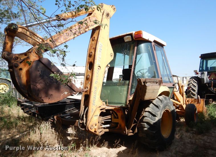 image for item HV9215 Case 580K  backhoe