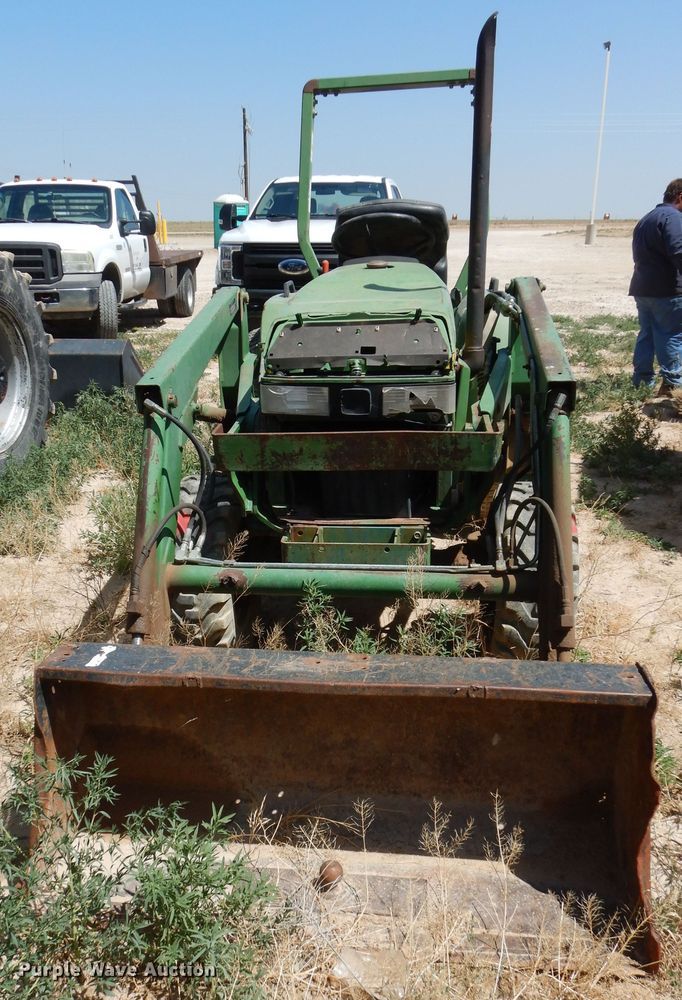 image for item HV9217 John Deere 770  tractor