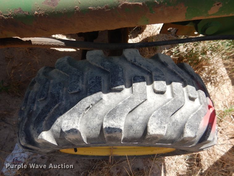 image for item HV9217 John Deere 770  tractor