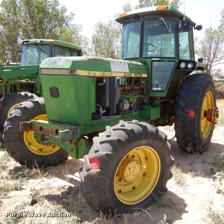image for item HV9218 1983 John Deere 4450  tractor