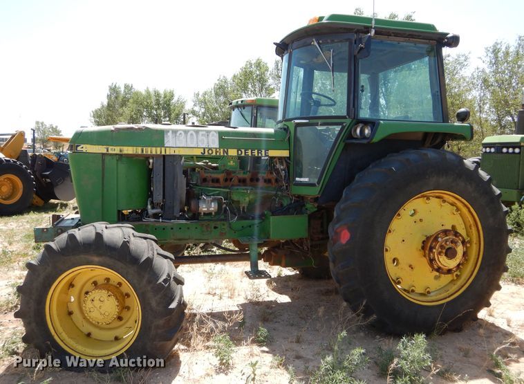 image for item HV9218 1983 John Deere 4450  tractor