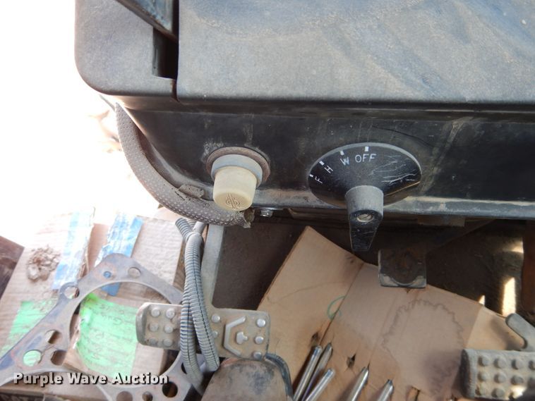 image for item HV9218 1983 John Deere 4450  tractor