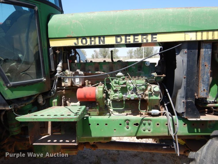 image for item HV9218 1983 John Deere 4450  tractor