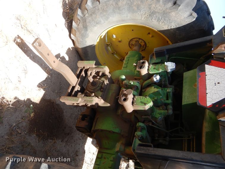 image for item HV9218 1983 John Deere 4450  tractor