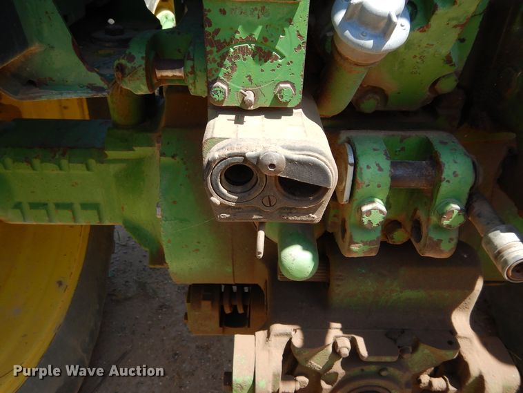 image for item HV9218 1983 John Deere 4450  tractor