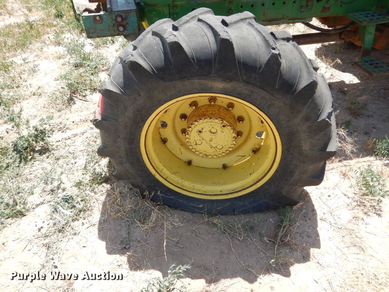 image for item HV9218 1983 John Deere 4450  tractor