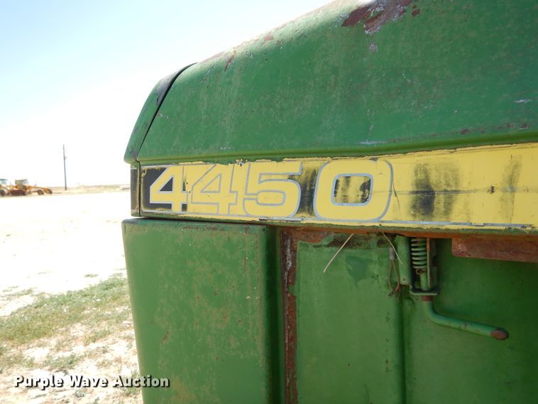 image for item HV9218 1983 John Deere 4450  tractor