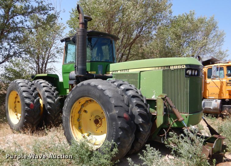 image for item HV9219 1985 John Deere 8850  4WD tractor