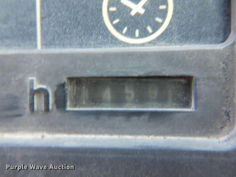 image for item HV9219 1985 John Deere 8850  4WD tractor