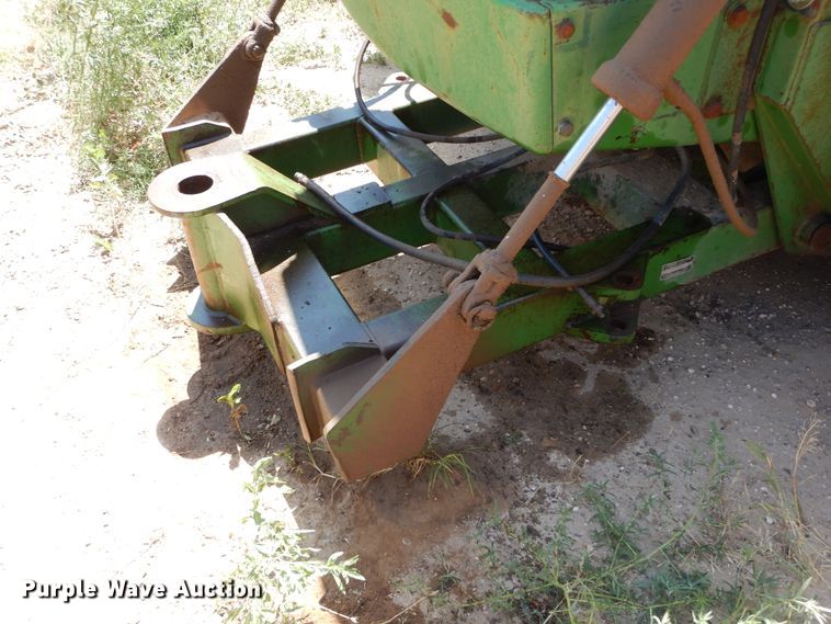 image for item HV9219 1985 John Deere 8850  4WD tractor