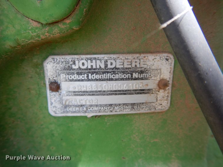 image for item HV9219 1985 John Deere 8850  4WD tractor