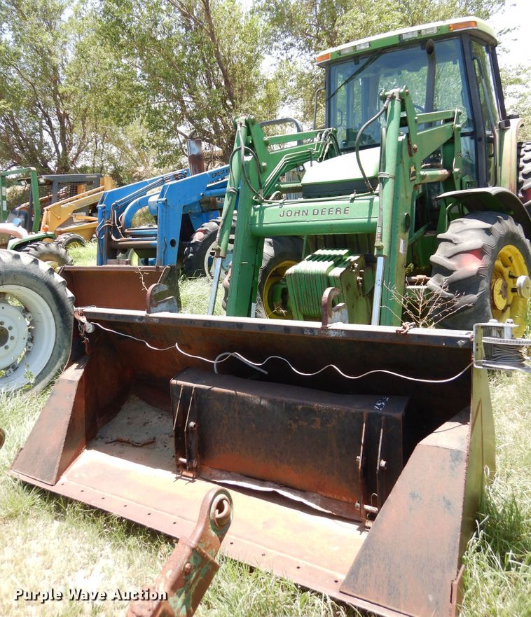 image for item HV9220 1993 John Deere 6400  tractor