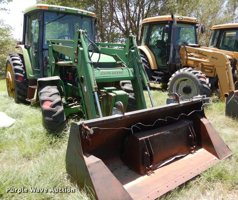 image for item HV9220 1993 John Deere 6400  tractor
