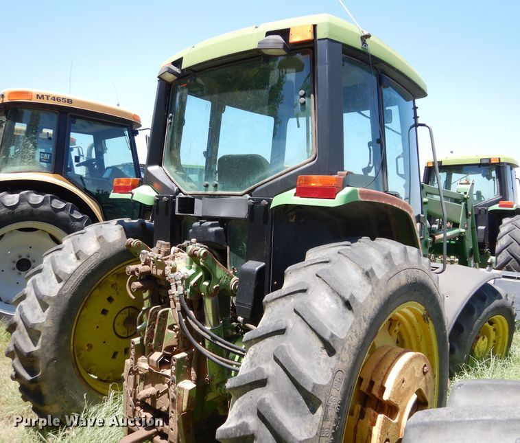 image for item HV9220 1993 John Deere 6400  tractor