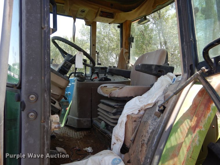 image for item HV9220 1993 John Deere 6400  tractor