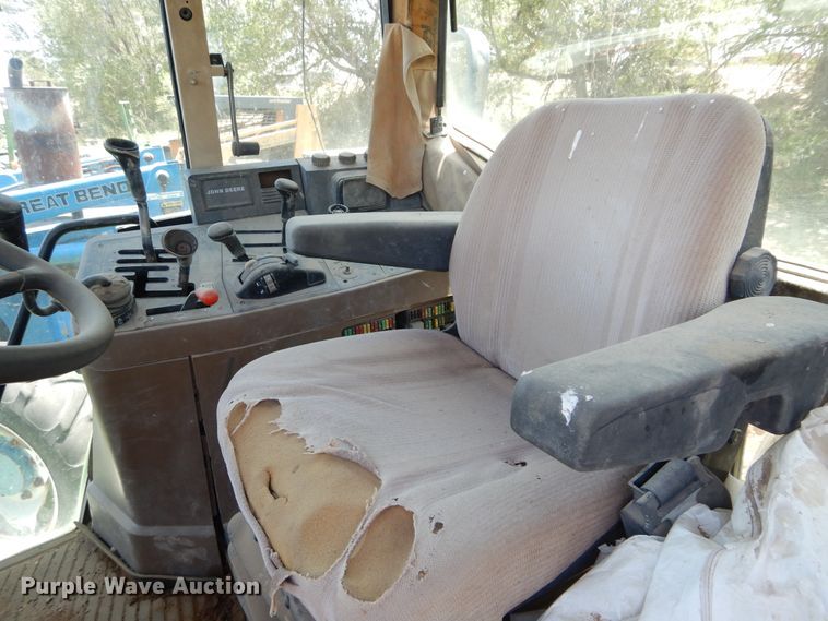 image for item HV9220 1993 John Deere 6400  tractor