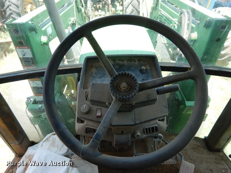 image for item HV9220 1993 John Deere 6400  tractor