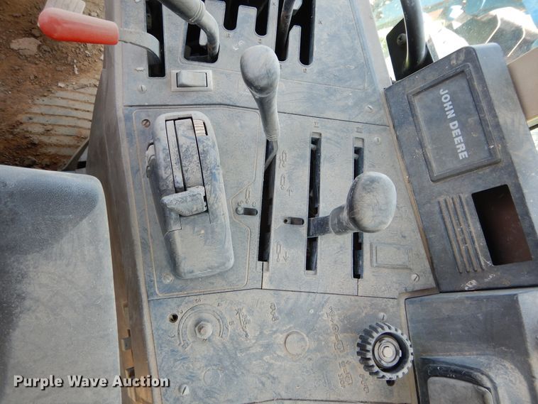 image for item HV9220 1993 John Deere 6400  tractor