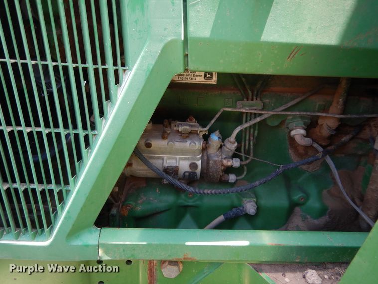 image for item HV9220 1993 John Deere 6400  tractor